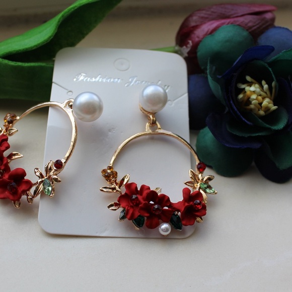 Flower Earrings - Picture 4 of 5